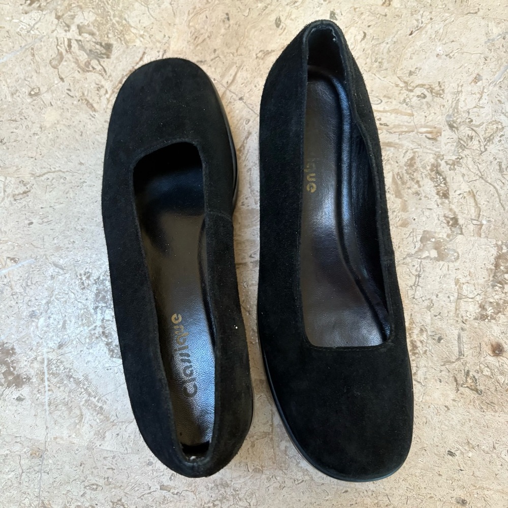Black Suede Flat-form Slip On SquareToe Vintage Classique Size 8.5 -9 M